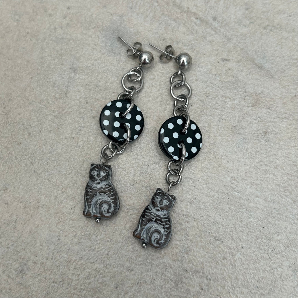 Polka dot cat stud earrings