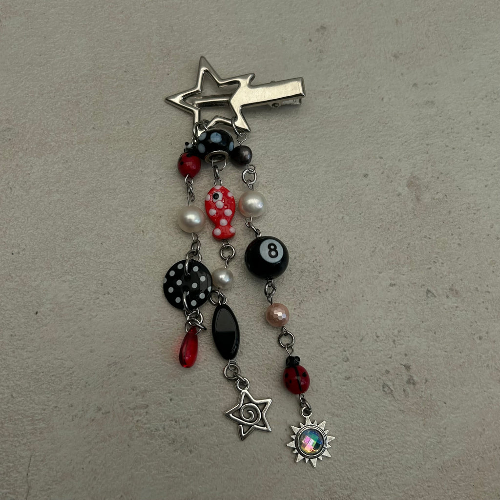 8 ball polka dot clip
