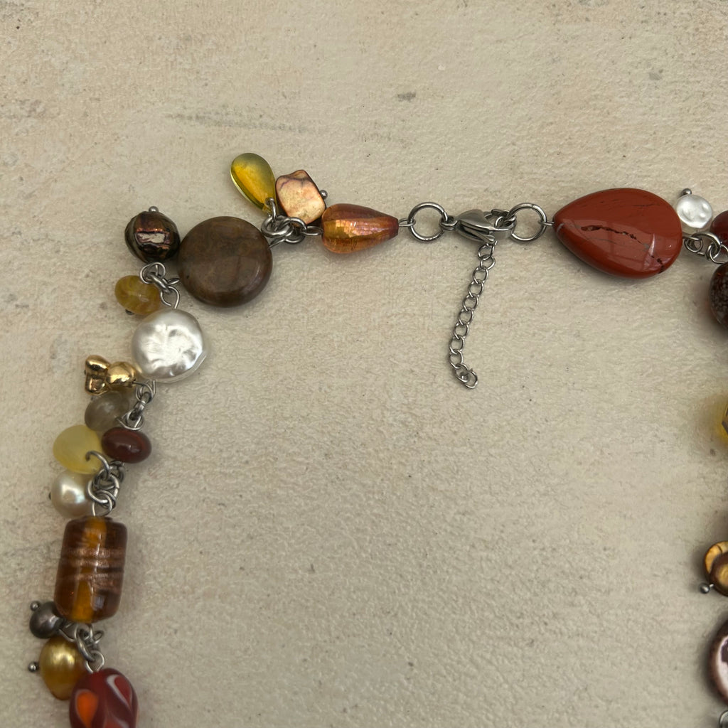 Brown fish cluster necklace