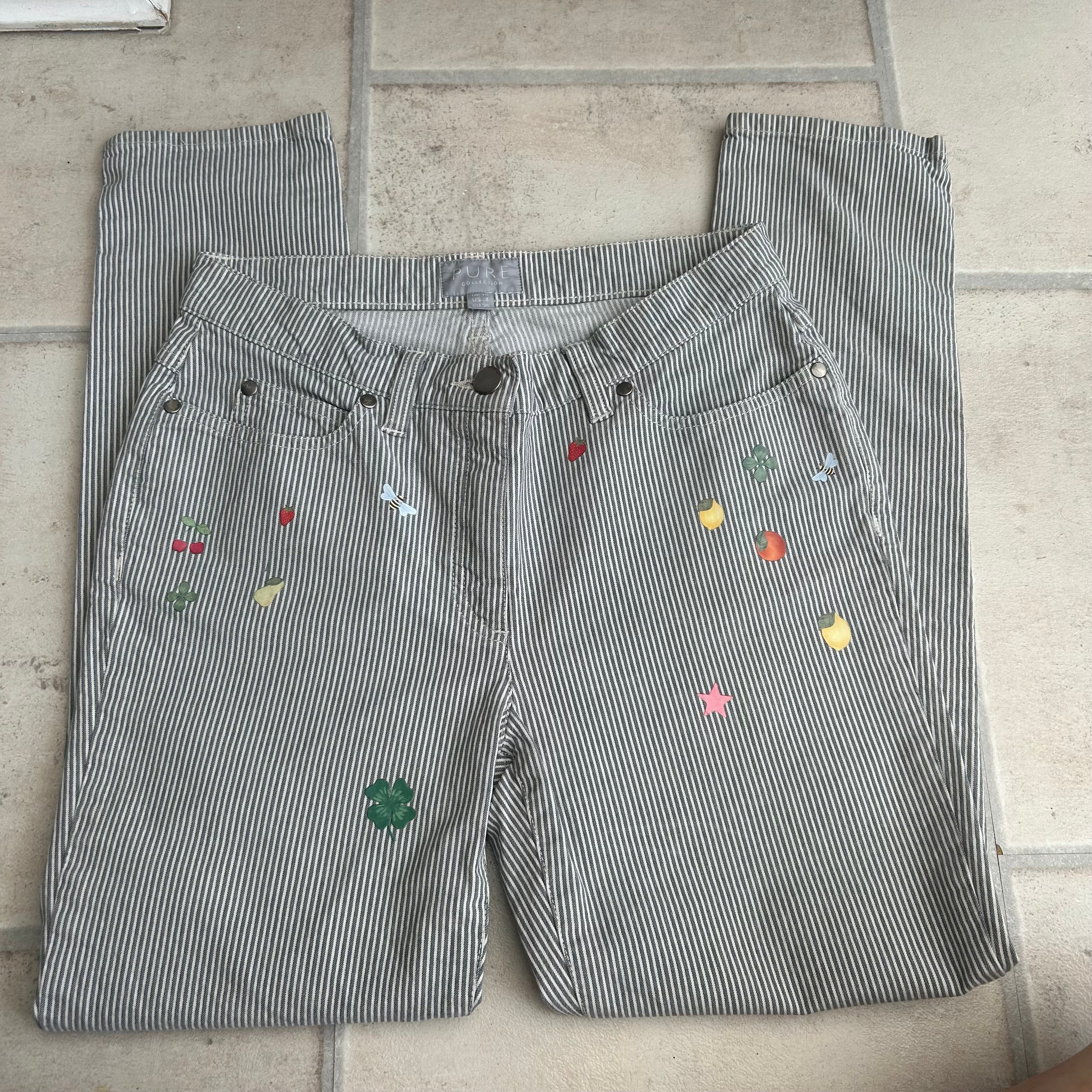"Fruit fly" upcycled jeans