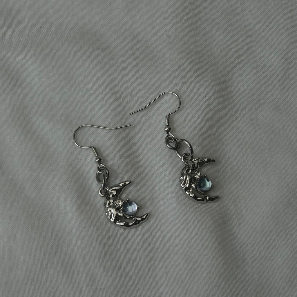 Silver crescent moon earrings
