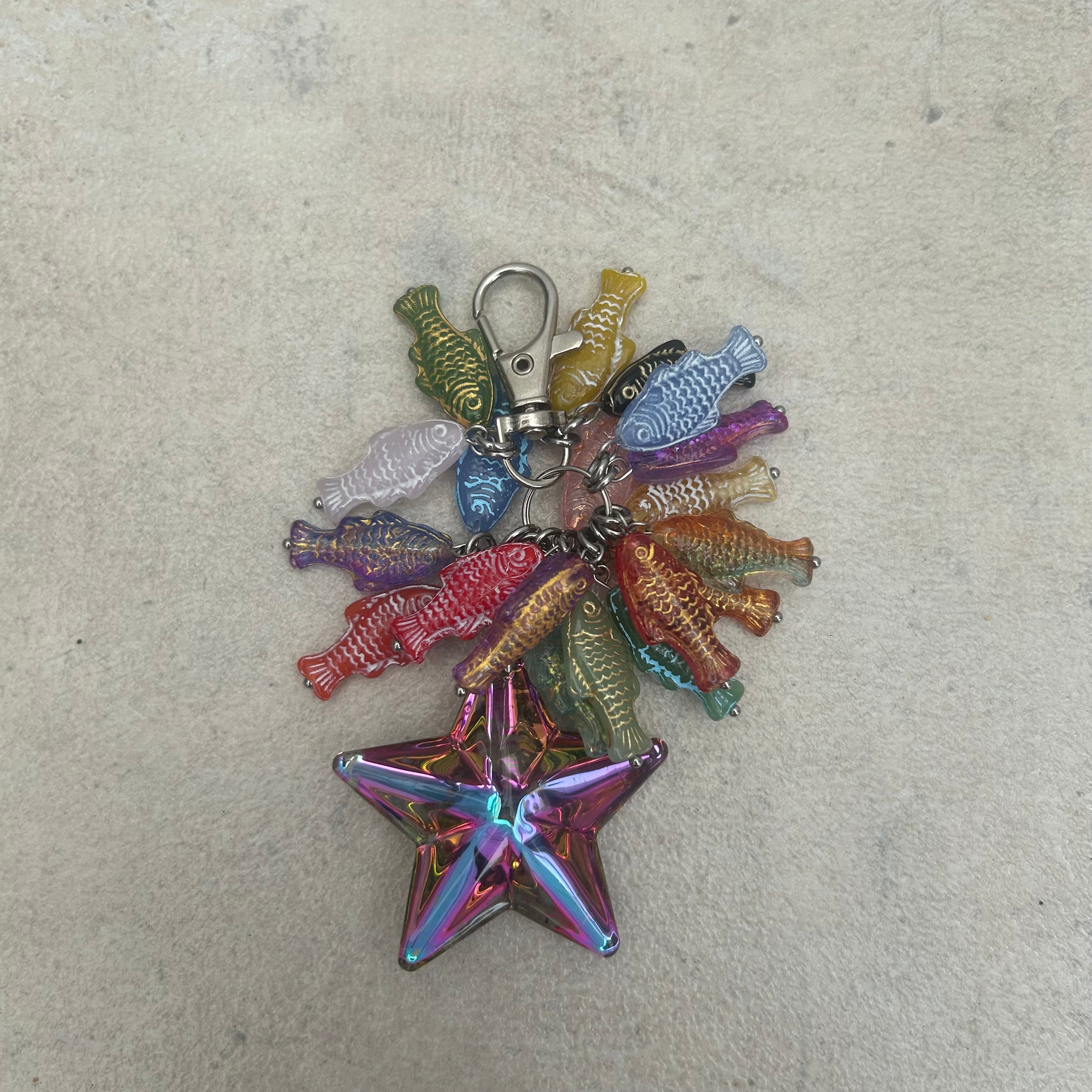 20 glass fish cluster star keyring