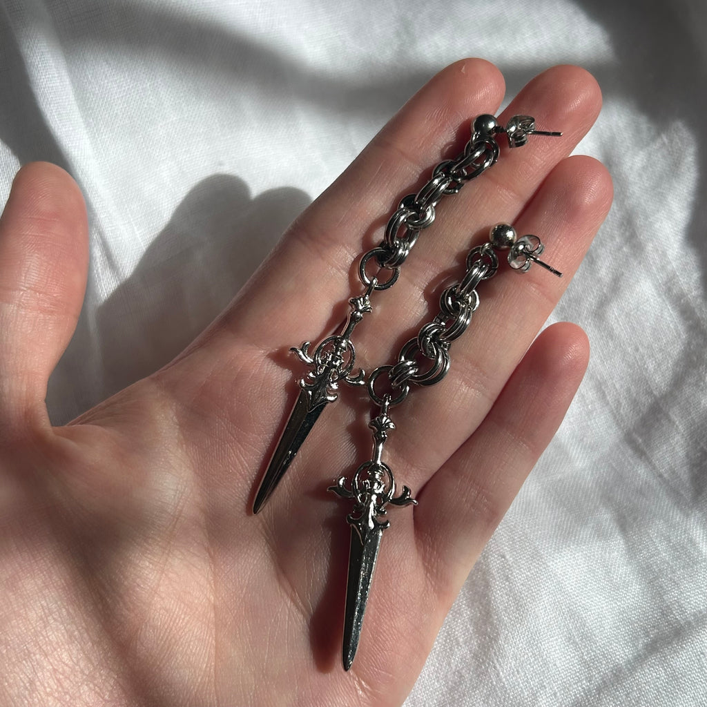 Chainmail stainless steel sword studs