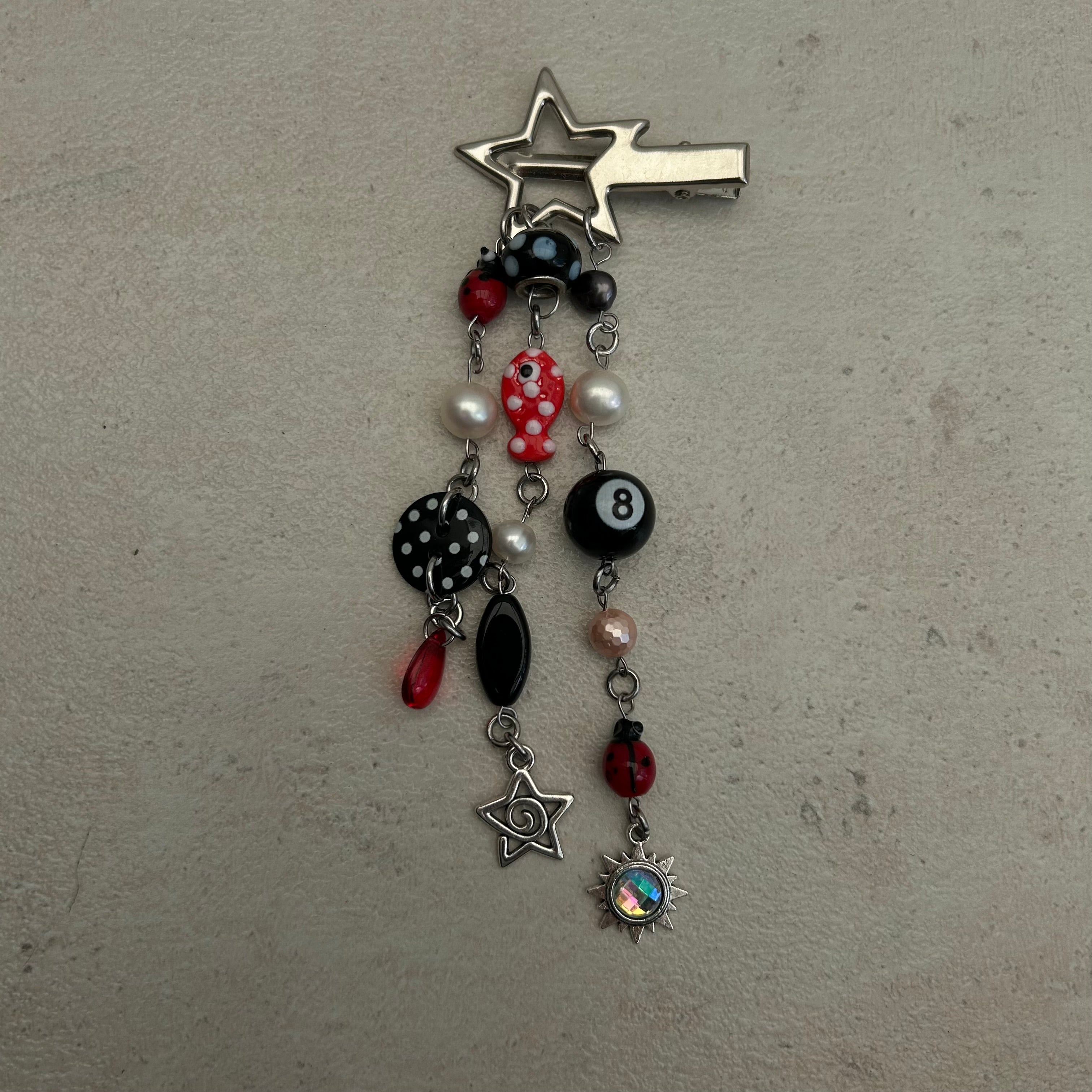 8 ball polka dot clip