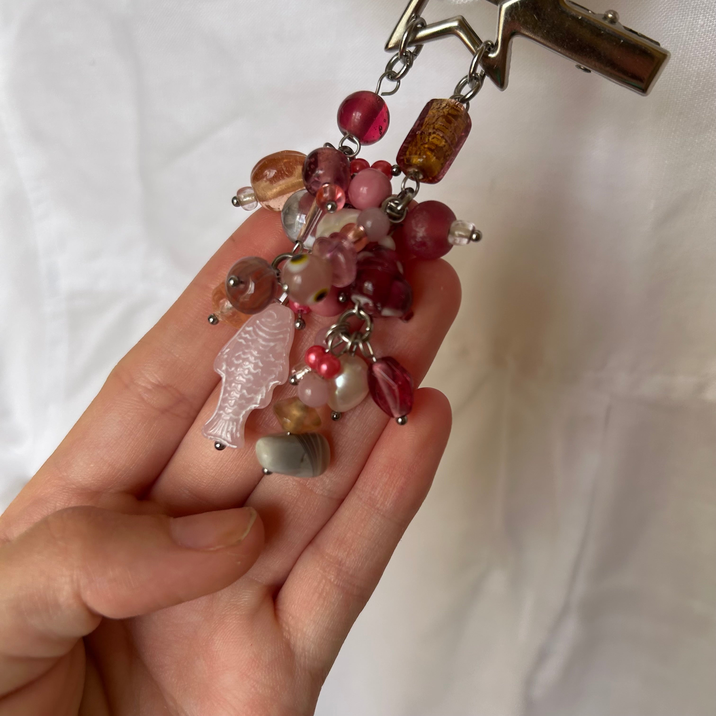 Pink cluster clutter fish star hairclip