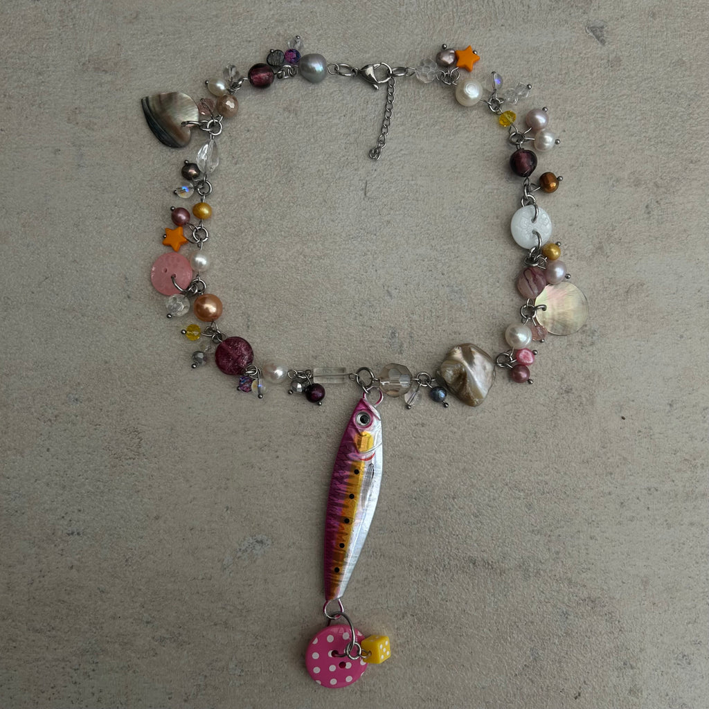 Cluster fish necklace