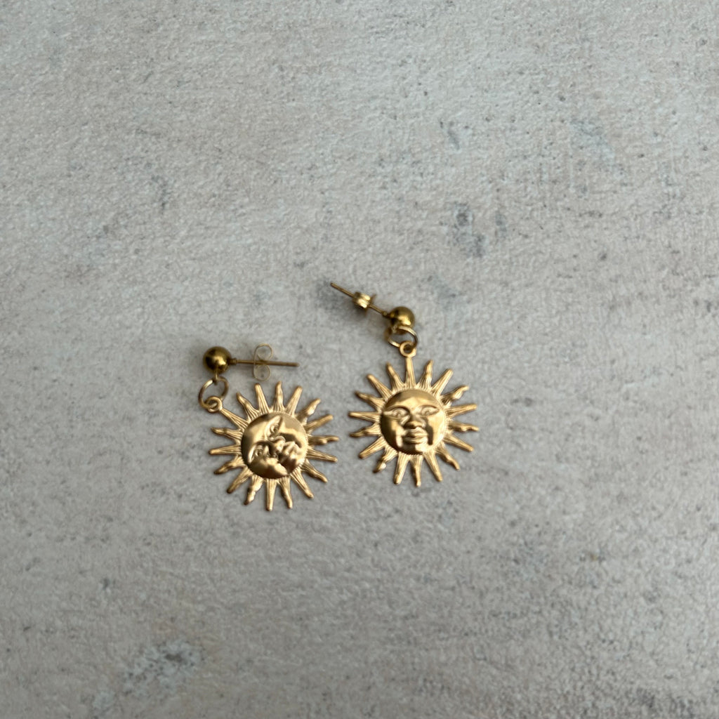 Gold plated sun studs