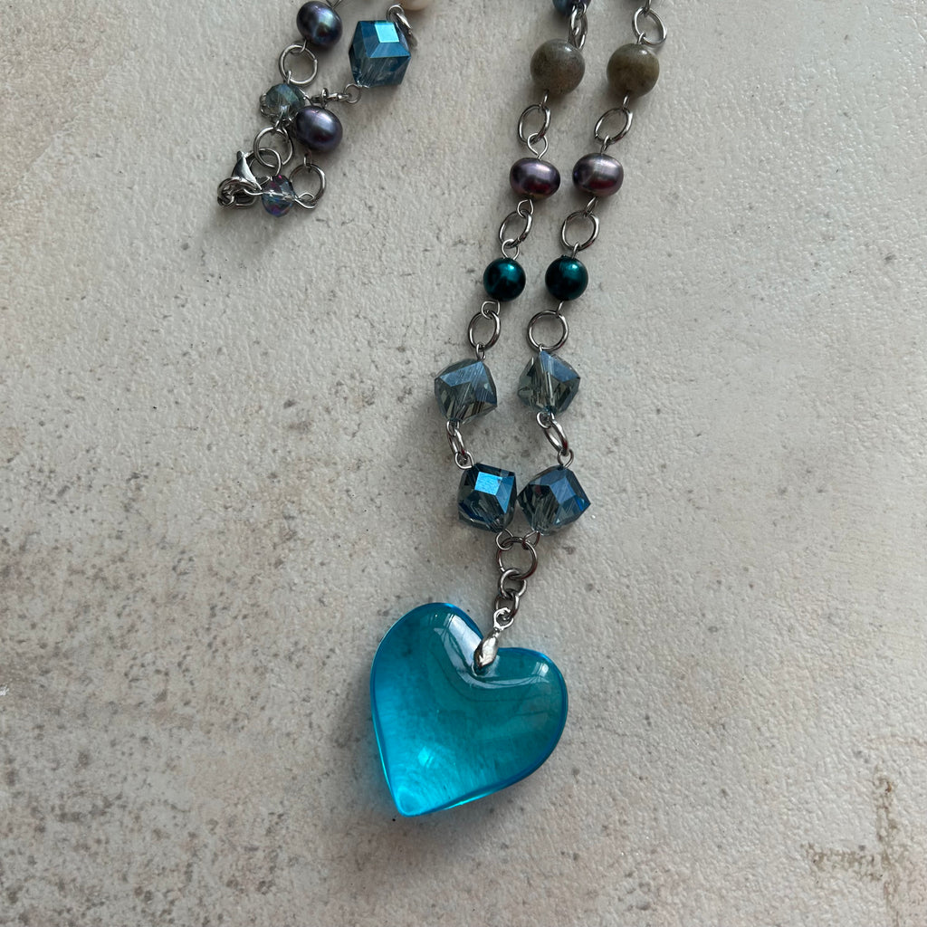 Turquoise blue glass heart beaded necklace