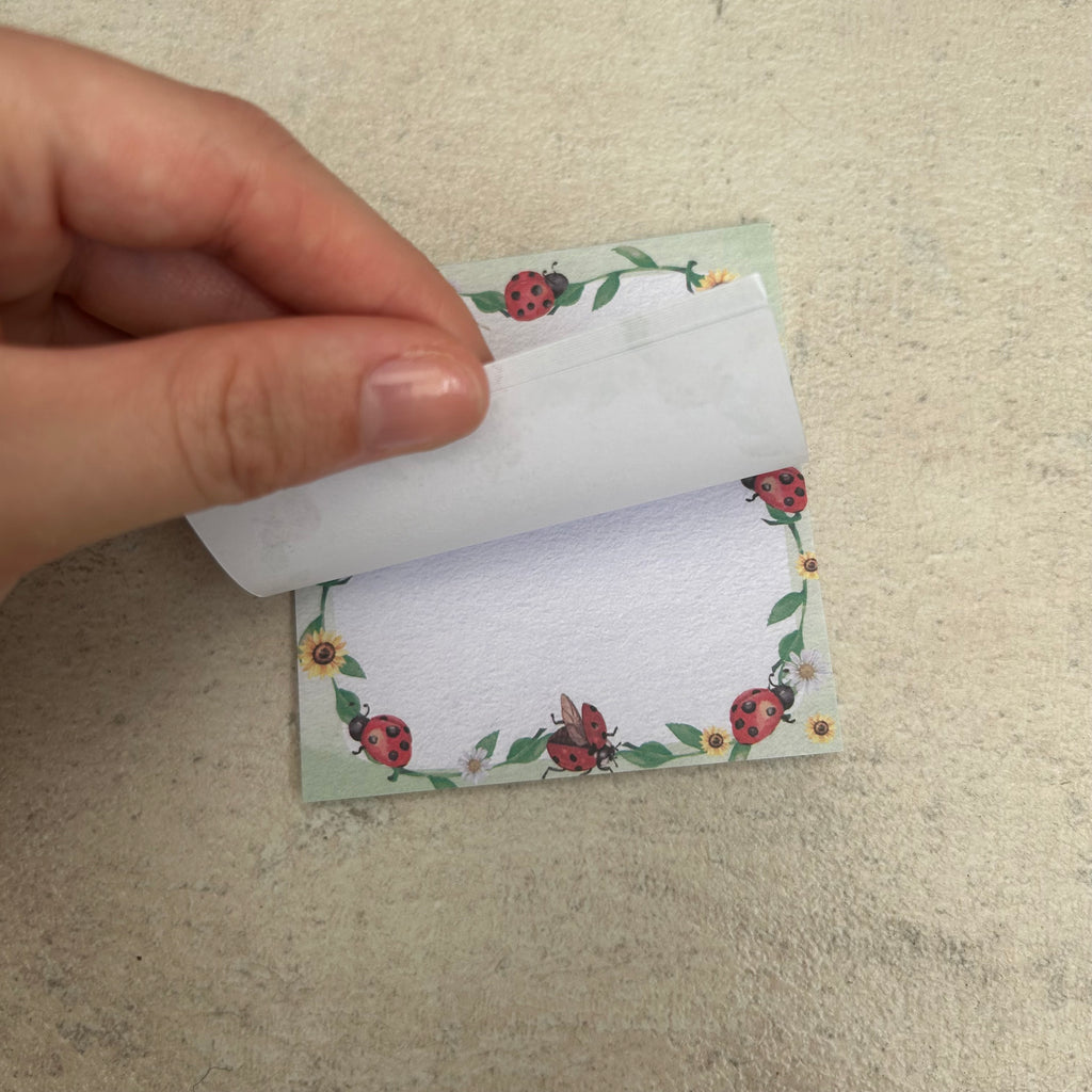 Ladybug print small sticky note