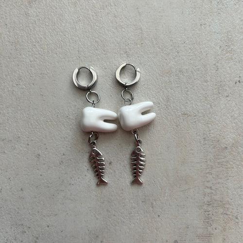 Ceramic tooth fish Huggies