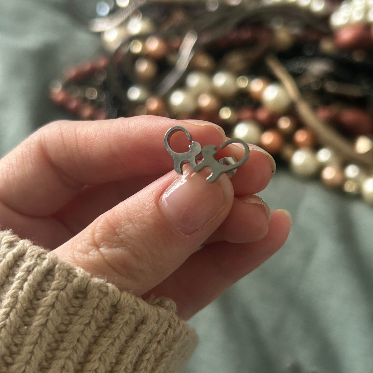 Stainless steel cat studs