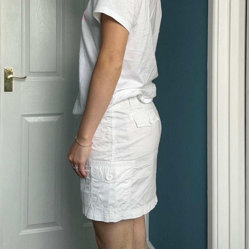 Vintage Gap white mini cargo style skirt