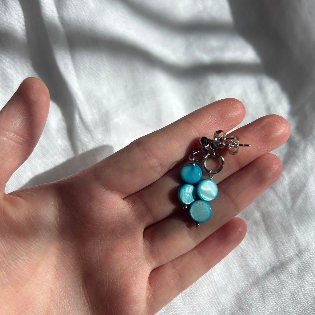 Mother of pearl shell stud earrings