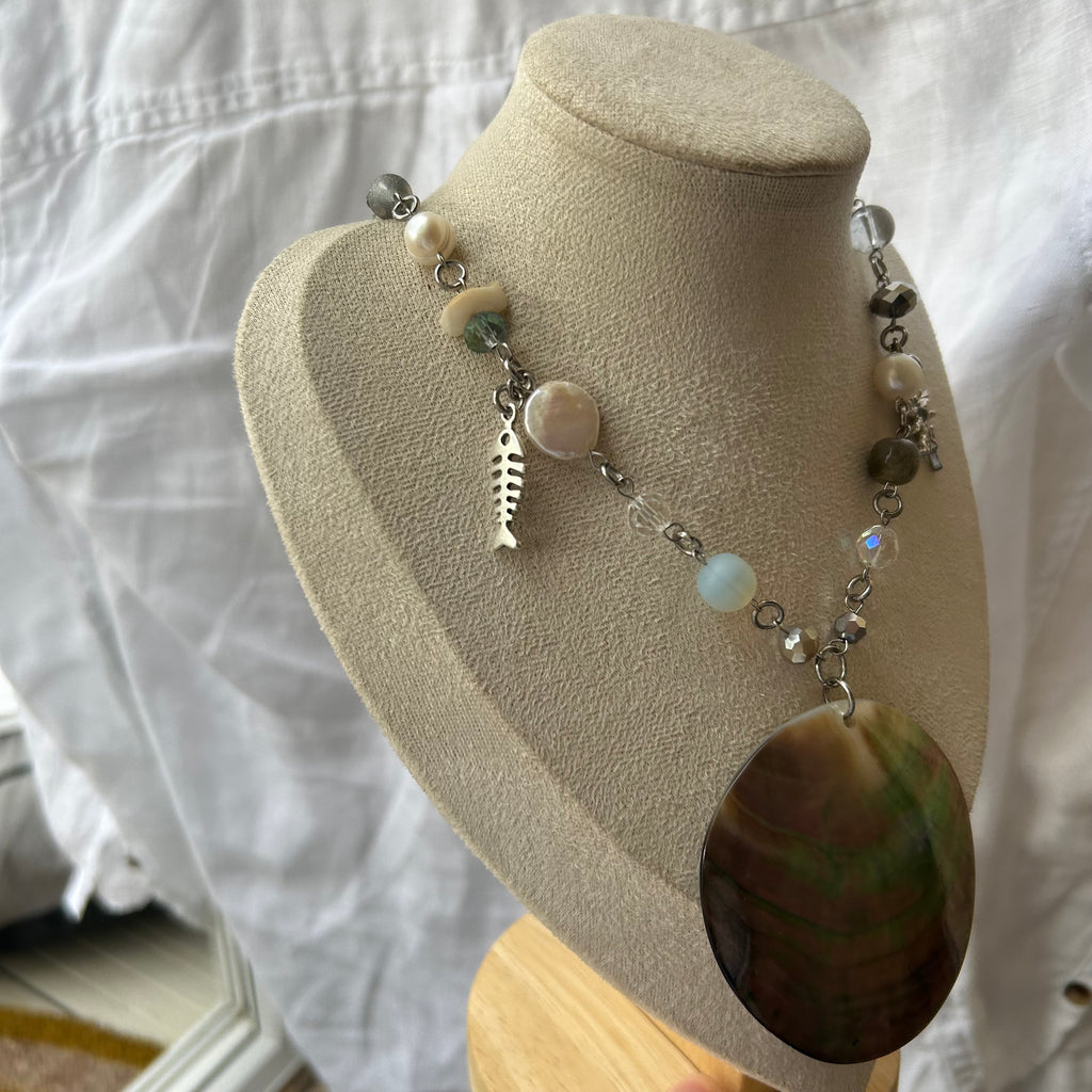 Mother of pearl abalone necklace