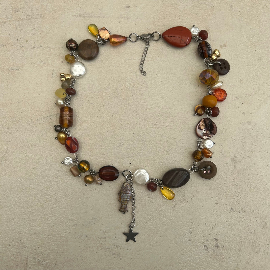 Brown fish cluster necklace