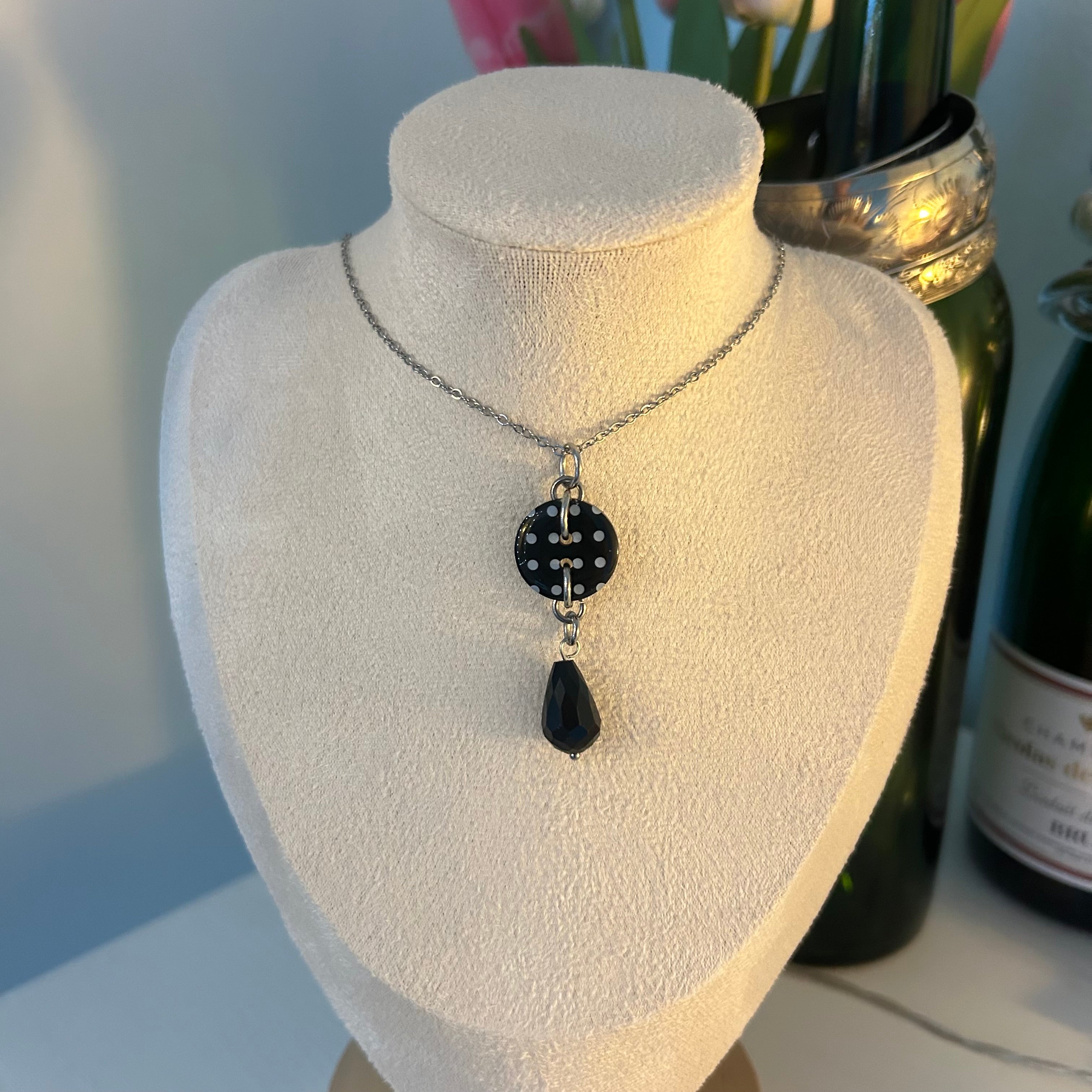 Polka dot button necklace