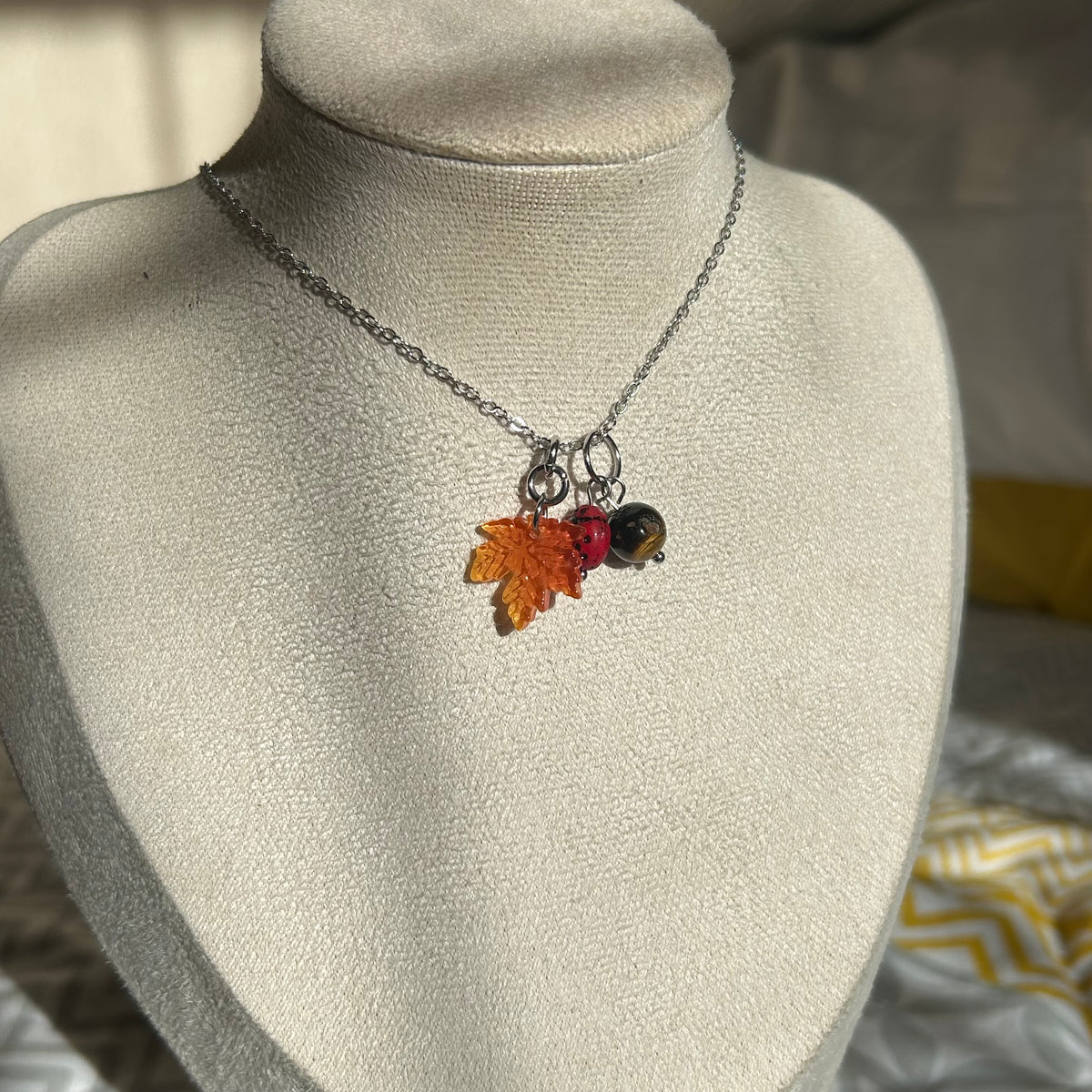 autumnal leaf necklace 1
