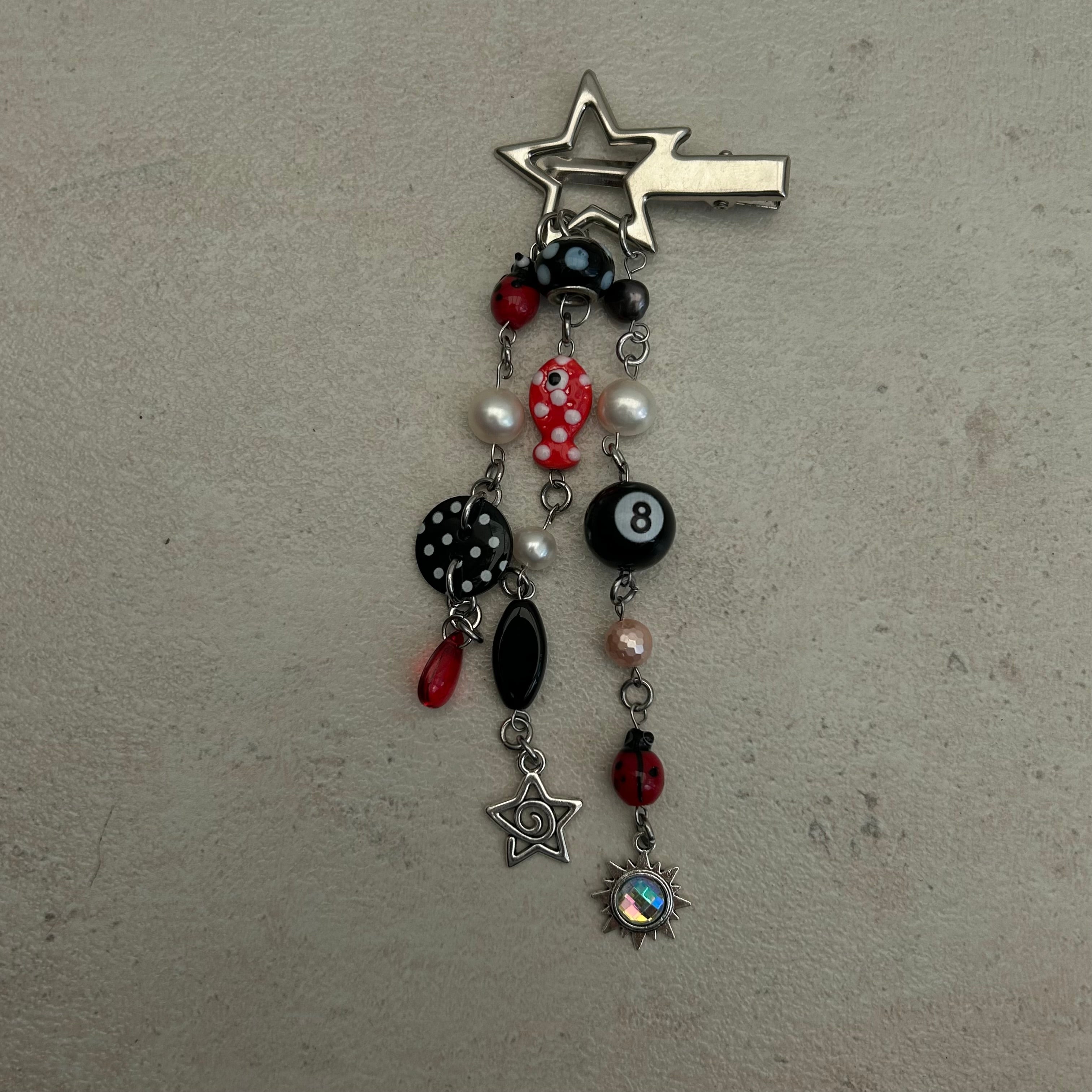 8 ball polka dot clip