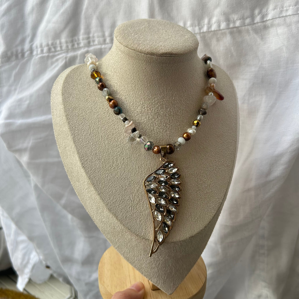 Angel wing freshwater pearl necklace