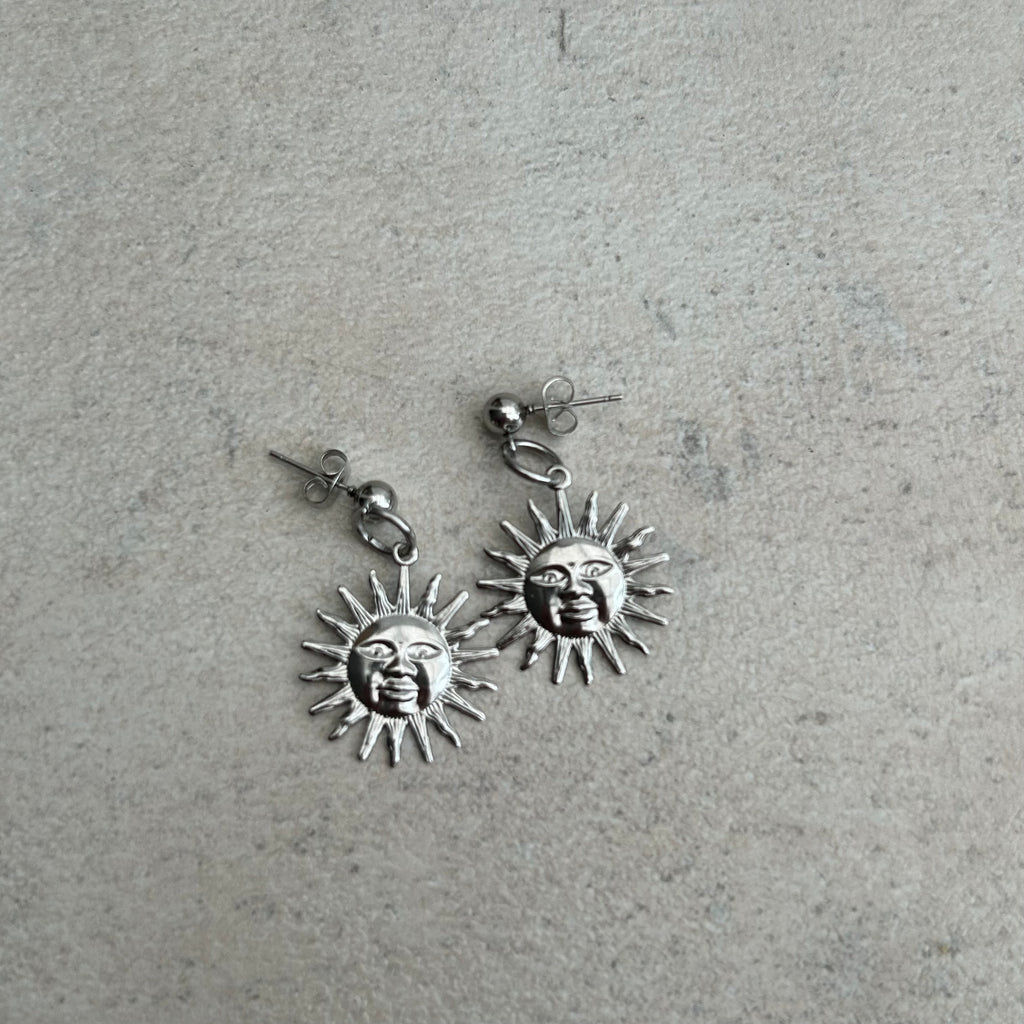 Stainless steel sun studs