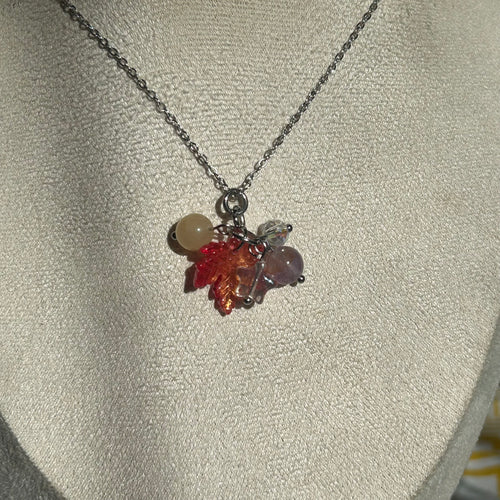 autumnal leaf necklace 2