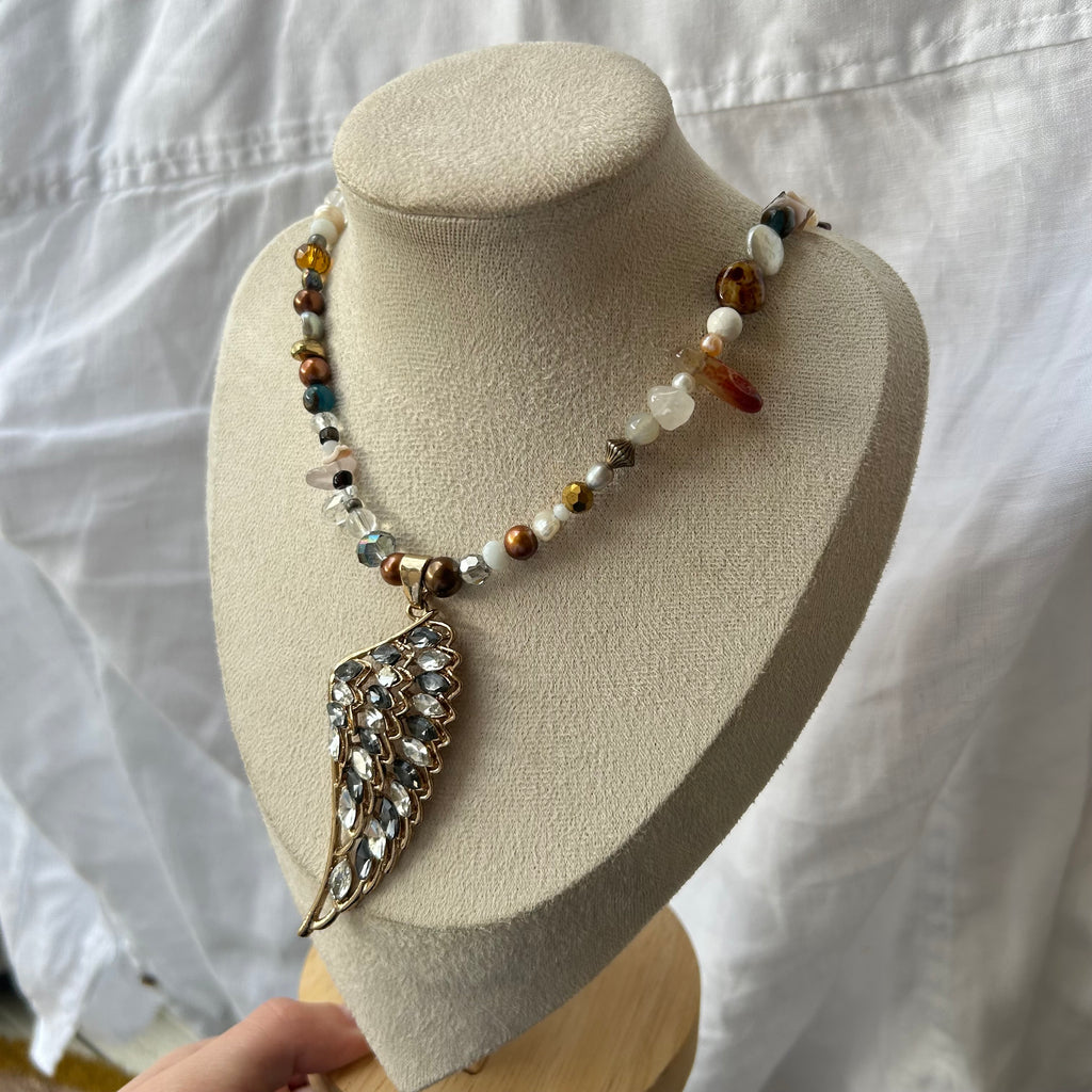 Angel wing freshwater pearl necklace